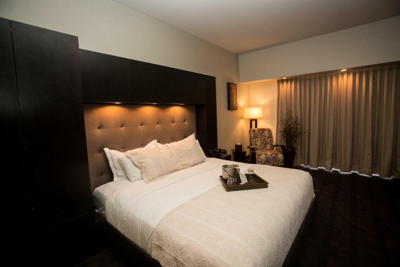The Catfish Bend Inn & Spa Burlington Ngoại thất bức ảnh